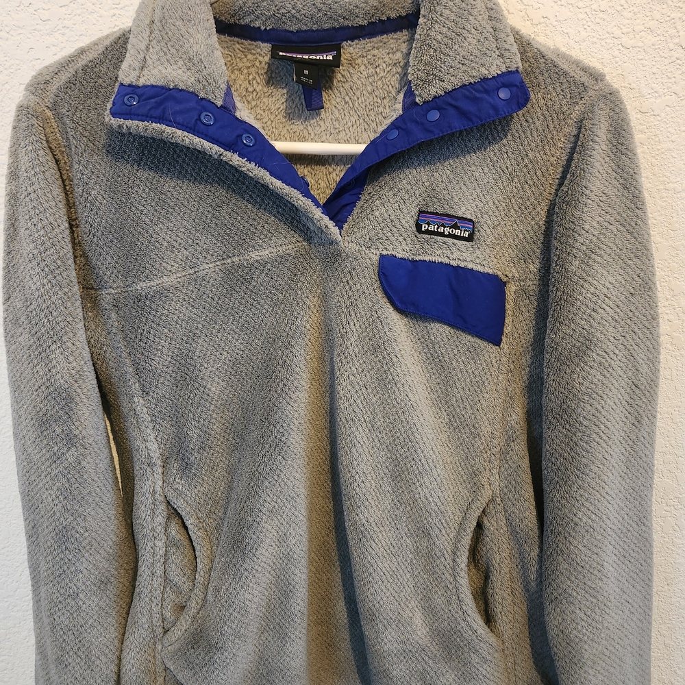 Patagonia Gray and Blue Fleece Pullover